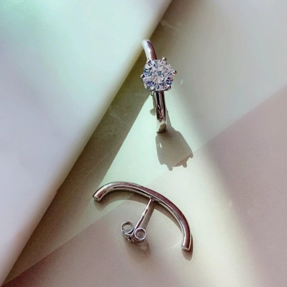 asymmetrical curved bar earrings - Picture 8 of 9